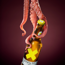 Load image into Gallery viewer, Golden Delicious Apple Cider
