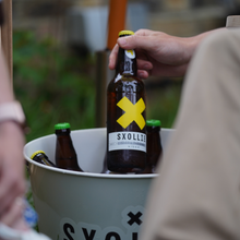 Load image into Gallery viewer, Golden Delicious Apple Cider
